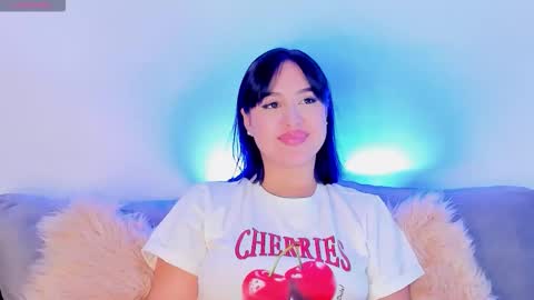 Snapshot of ana_levi chatting on December 15, 2025, 4:44 pm Ana online show from December 15, 2025, 4:44 pm