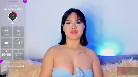 Snapshot of ana_levi chatting on December 16, 2025, 10:53 am Ana online show from December 16, 2025, 10:53 am