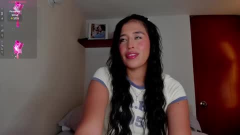 Snapshot of ana_m_ chatting on May 23, 2026, 4:50 am Ana online show from May 23, 2026, 4:50 am