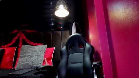 Snapshot of ana_mature_ chatting on March 4, 2025, 6:39 pm Ana online show from March 4, 2025, 6:39 pm