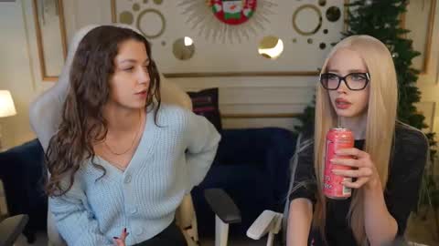 Sweet girls online show from January 7, 2026, 11:23 am