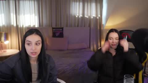 Sweet girls online show from March 5, 2026, 11:28 am