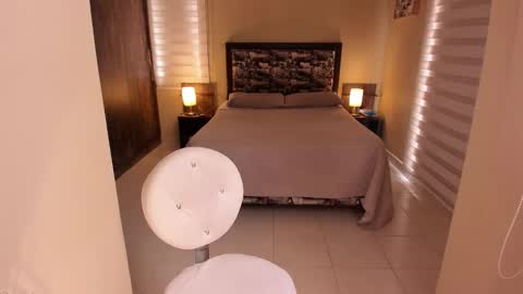 Anabel online show from November 19, 2025, 6:52 pm