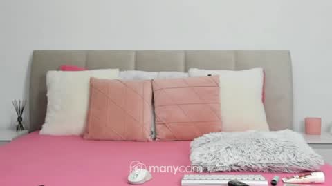 Anabella online show from December 7, 2024, 9:22 pm