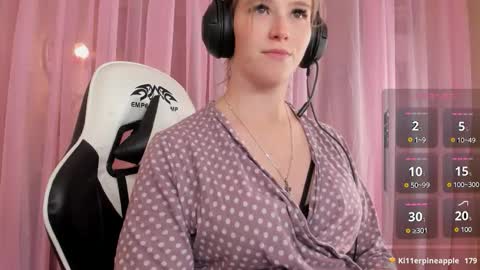 AnabelMelody online show from October 3, 2025, 6:38 pm