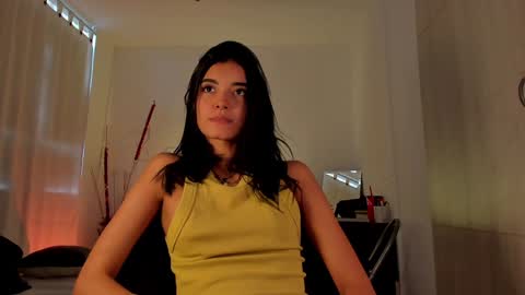 ANABEL WOLF  online show from February 3, 2025, 7:21 pm