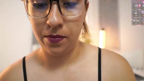 Snapshot of anacooperr_ chatting on November 30, 2025, 12:20 pm Ana Sofia Cooper online show from November 30, 2025, 12:20 pm