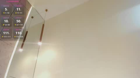 Anna online show from October 22, 2025, 7:46 pm