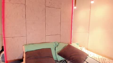 Anna online show from March 14, 2026, 11:37 am