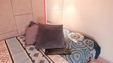 Anna online show from March 18, 2026, 12:08 pm