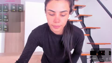 Snapshot of anahenao chatting on December 24, 2024, 4:19 pm Ana Henao or Annie... Follow me ahenaocb Insta X online show from December 24, 2024, 4:19 pm