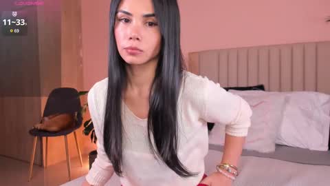 Snapshot of anahenao chatting on February 26, 2025, 11:15 pm Ana Henao or Annie... Follow me ahenaocb Insta X online show from February 26, 2025, 11:15 pm