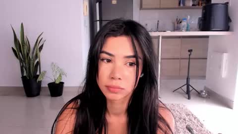 Snapshot of anahenao chatting on December 3, 2025, 7:12 pm Ana Henao or Annie... Follow me ahenaocb Insta X online show from December 3, 2025, 7:12 pm