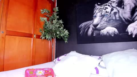 Anahi online show from March 7, 2025, 3:08 am