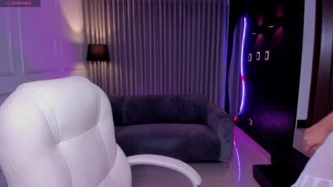 Anahi Curlie online show from January 25, 2025, 8:10 am