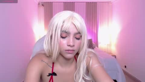 Anahi Curlie online show from March 1, 2025, 3:32 am