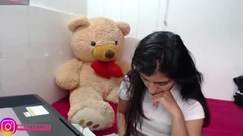 Snapshot of anahibrowns95 chatting on October 8, 2025, 7:00 pm Anahi Browns online show from October 8, 2025, 7:00 pm