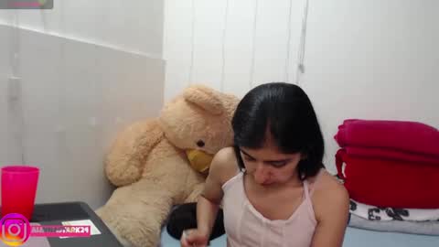 Snapshot of anahibrowns95 chatting on November 12, 2025, 7:13 pm Anahi Browns online show from November 12, 2025, 7:13 pm