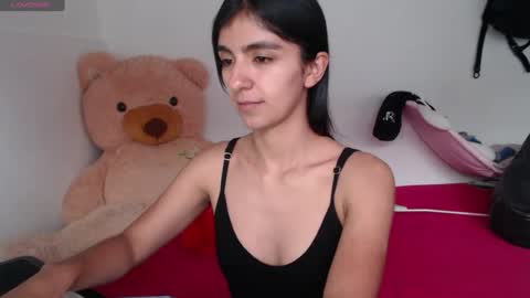 Snapshot of anahibrowns95 chatting on July 8, 2026, 5:50 pm Anahi Browns online show from July 8, 2026, 5:50 pm