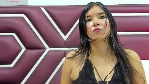 Snapshot of anaia_ chatting on December 13, 2025, 7:53 pm Anaia online show from December 13, 2025, 7:53 pm