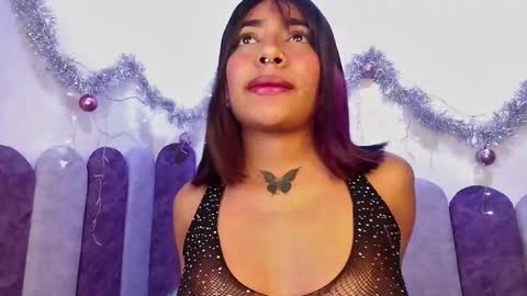 anais_tgn online show from November 30, 2025, 4:16 am