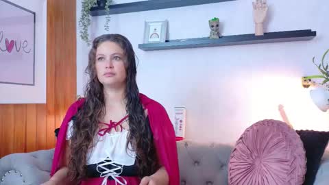 Snapshot of anaise_latif chatting on October 25, 2025, 11:40 am Anaise online show from October 25, 2025, 11:40 am