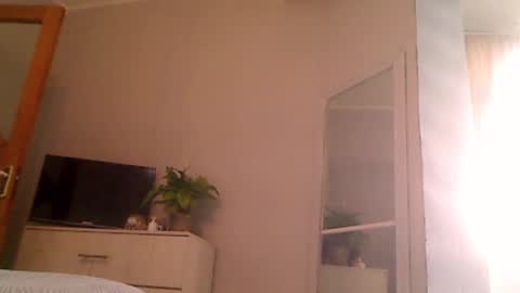 Snapshot of anaiserebel chatting on July 3, 2026, 5:47 am anaiserebel online show from July 3, 2026, 5:47 am