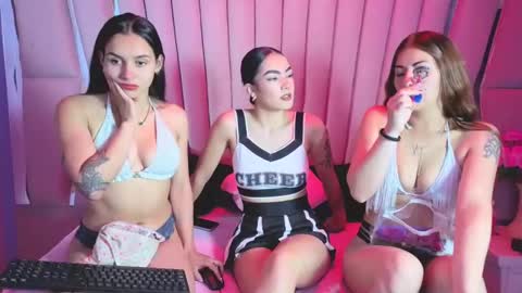 AbbyAndAntonela online show from November 24, 2025, 1:55 pm