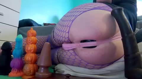 Mandy online show from February 15, 2026, 8:49 pm