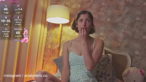 Snapshot of anam8 chatting on December 4, 2024, 8:40 pm Ana Mara Botero online show from December 4, 2024, 8:40 pm