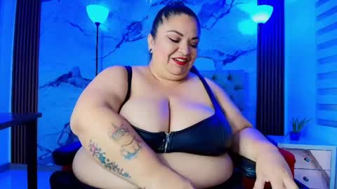 Snapshot of anamariiarios chatting on June 9, 2026, 8:42 pm Ana Maria online show from June 9, 2026, 8:42 pm