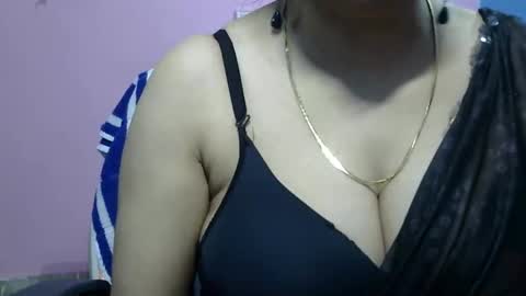 Snapshot of anamika794088 chatting on December 23, 2024, 1:45 pm anamika794088 online show from December 23, 2024, 1:45 pm