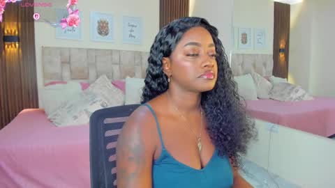 A N A  my connection hours are from 600 pm to 12 pm Colombian time online show from October 22, 2025, 10:53 pm