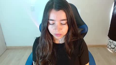 Snapshot of anarosse__ chatting on January 18, 2025, 1:08 pm ana 3 online show from January 18, 2025, 1:08 pm