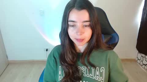 Snapshot of anarosse__ chatting on February 12, 2025, 1:59 pm ana 3 online show from February 12, 2025, 1:59 pm