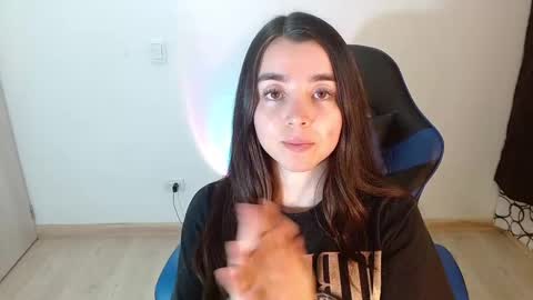 Snapshot of anarosse__ chatting on February 27, 2025, 1:59 am ana 3 online show from February 27, 2025, 1:59 am