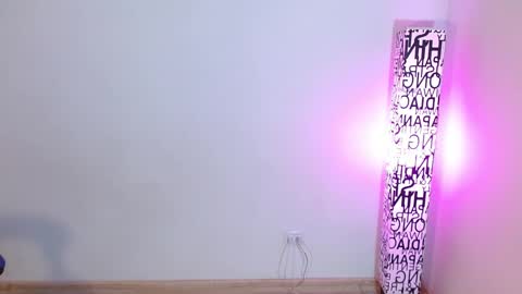 Snapshot of anarosse__ chatting on November 29, 2025, 12:24 am ana 3 online show from November 29, 2025, 12:24 am