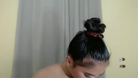 Snapshot of anaruru_ chatting on February 9, 2025, 8:34 pm ANA online show from February 9, 2025, 8:34 pm