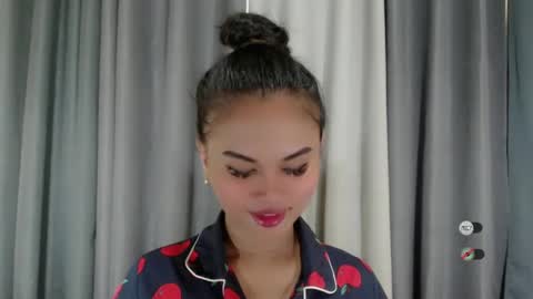 Snapshot of anaruru_ chatting on February 10, 2025, 7:26 am ANA online show from February 10, 2025, 7:26 am