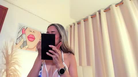 Snapshot of anaskinny chatting on February 25, 2026, 7:34 pm Ana online show from February 25, 2026, 7:34 pm