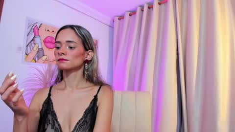 Snapshot of anaskinny chatting on April 8, 2026, 7:36 pm Ana online show from April 8, 2026, 7:36 pm