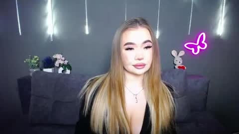 Snapshot of anastacyyellig chatting on April 24, 2026, 8:44 pm anastacyyellig online show from April 24, 2026, 8:44 pm