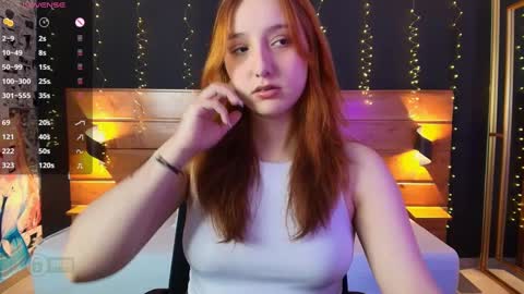Snapshot of anastasia_windel chatting on September 18, 2025, 8:33 pm Anastasia online show from September 18, 2025, 8:33 pm
