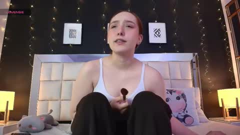 Snapshot of anastasia_windel chatting on October 11, 2025, 9:46 pm Anastasia online show from October 11, 2025, 9:46 pm