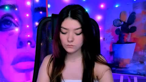 Snapshot of anasteisher chatting on December 17, 2025, 4:02 pm Ana online show from December 17, 2025, 4:02 pm