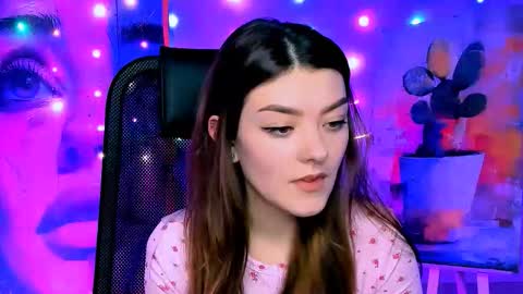 Snapshot of anasteisher chatting on December 18, 2025, 3:29 pm Ana online show from December 18, 2025, 3:29 pm