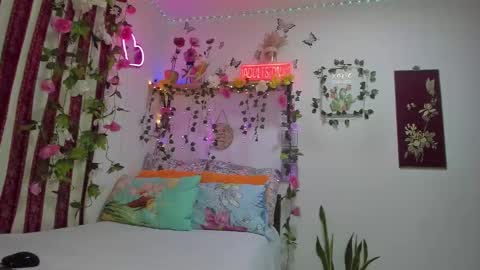 Independent online show from November 24, 2025, 3:34 pm