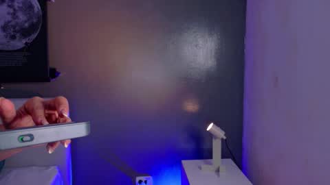 Snapshot of anavicc__ chatting on December 5, 2025, 10:24 am Kendra online show from December 5, 2025, 10:24 am