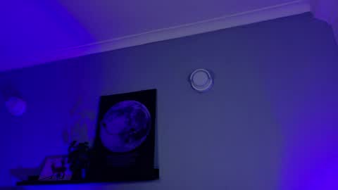 Kendra  online show from April 13, 2026, 10:10 am