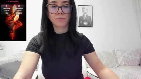 Andreea online show from December 15, 2025, 6:06 am